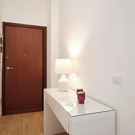 20 Minuti Vaticano - Nido Shopping Folkoristico By Hôtea Apartamento