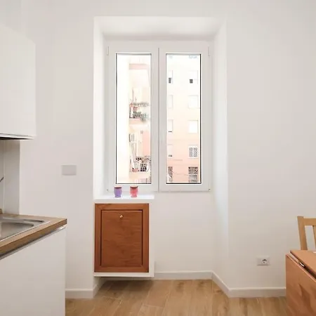 Apartamento 20 Minuti Vaticano - Nido Shopping Folkoristico By Hôtea Roma